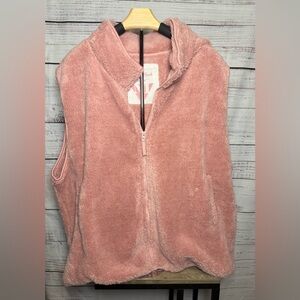 White Mark Blush Fleece Vest